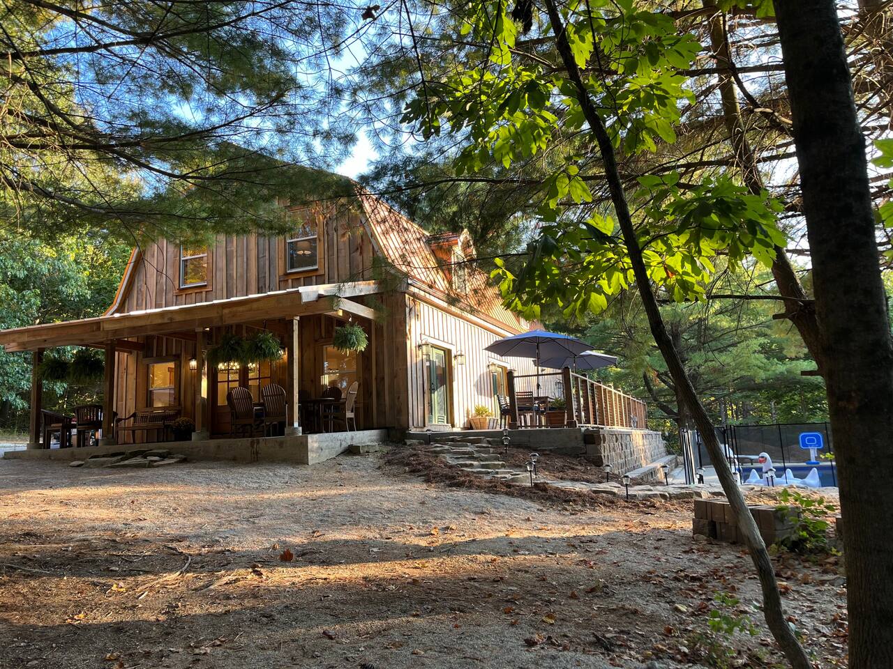 12x 26 front porch, with table seating for 8
