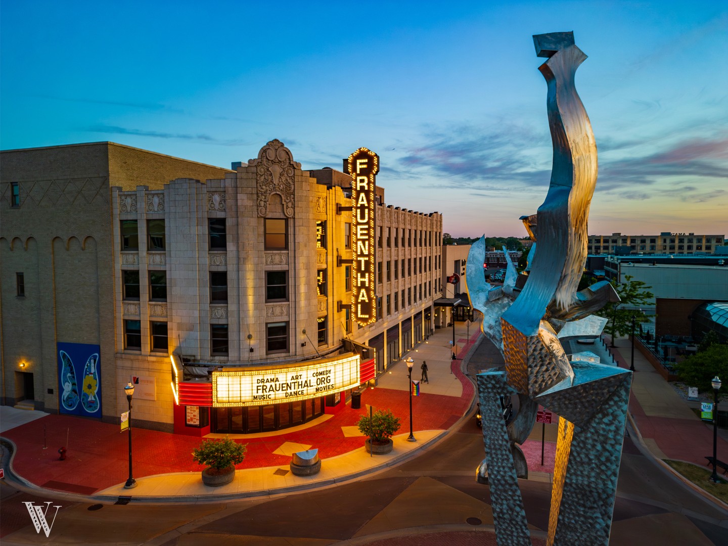 Muskegon downtown - Frauenthal Center