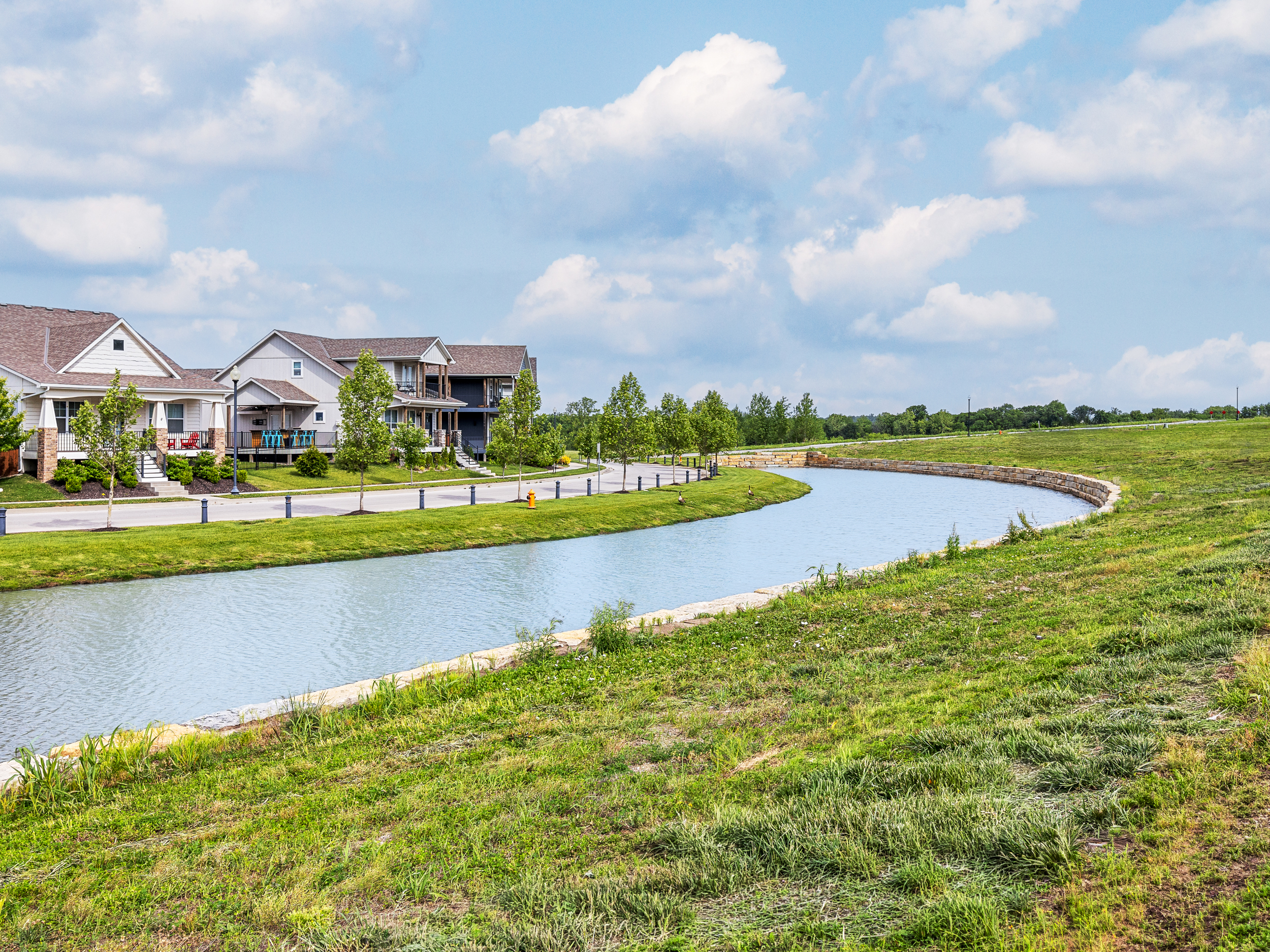 Picturesque canals add to the neighborhood's unique character and provide opportunities for fishing, kayaking, paddle boating, and waterfront relaxation.