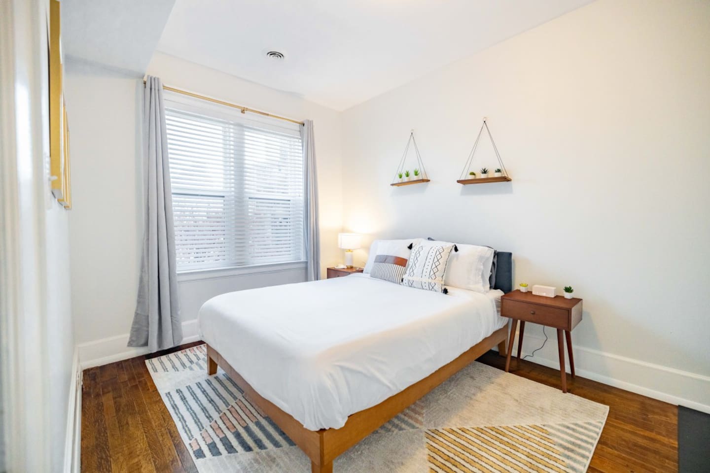 I enjoyed my stay here. The place was clean with comfortable beds, parking and lots of amenities that made us feel like home. It was a quiet private space in an excellent location that we enjoyed. - Kamilah, 5 Star Review