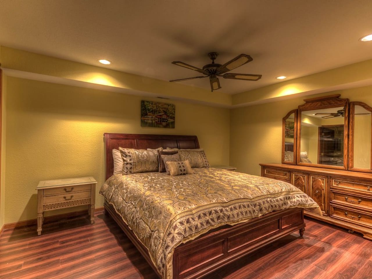 Bedroom, attached full bathroom, lower level
