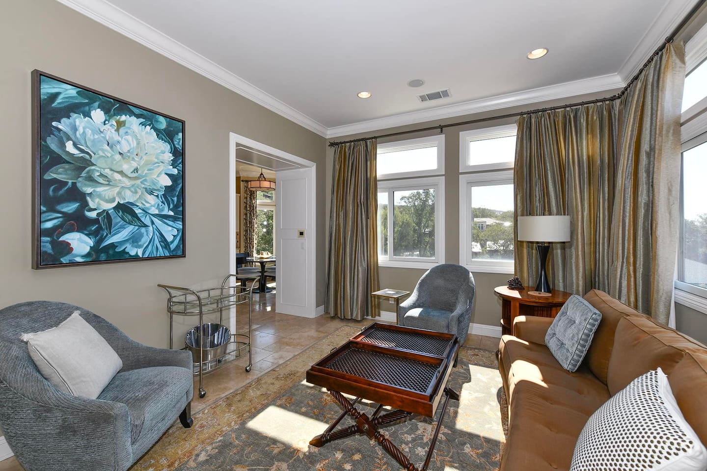 Living area number 3.