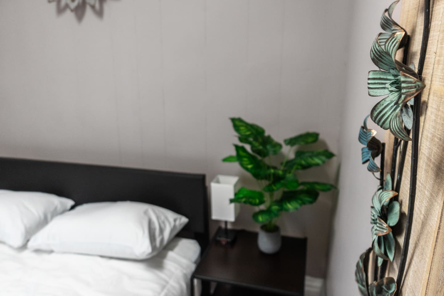 Perfect for solo travelers or couples seeking a restful night’s sleep.