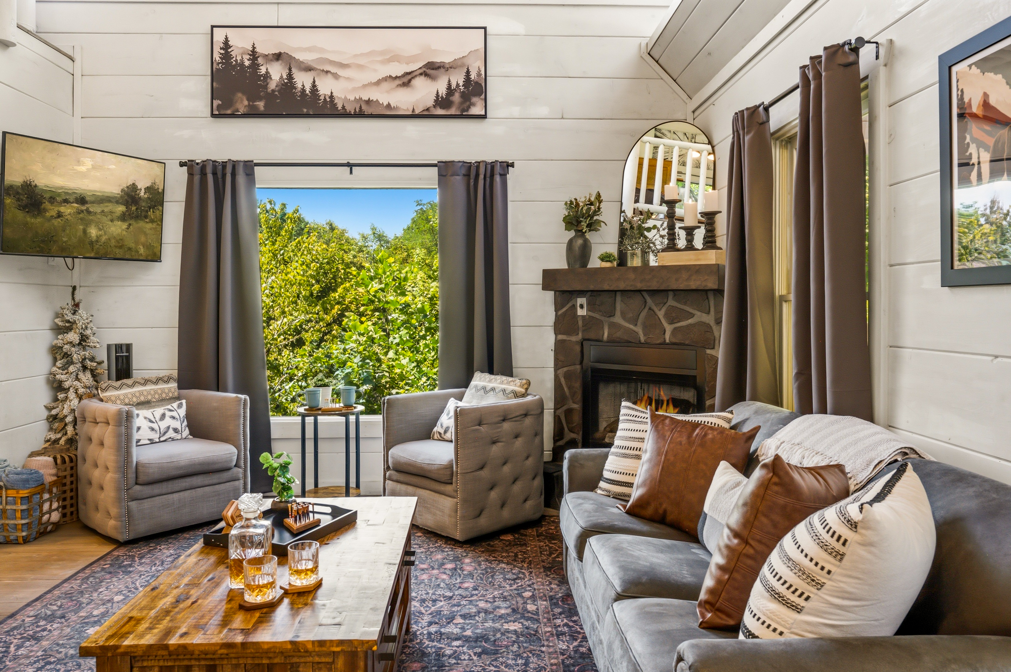Roku Smart TV ready to stream from your own accounts! | 1st Floor | Living Room