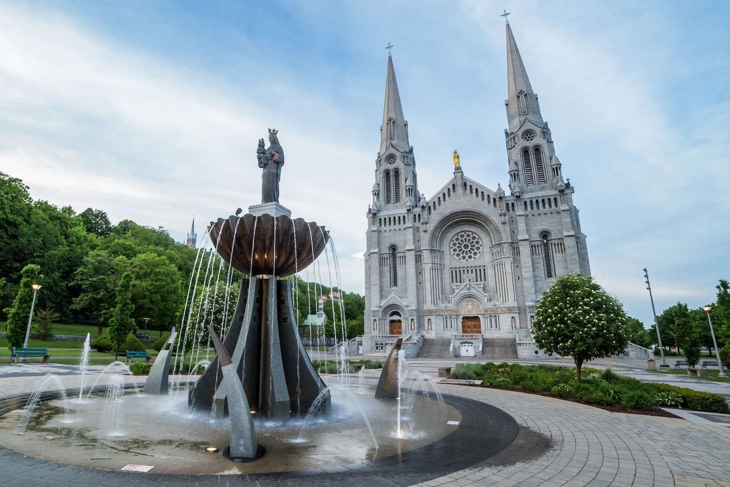 La Basilique Sainte-Anne !