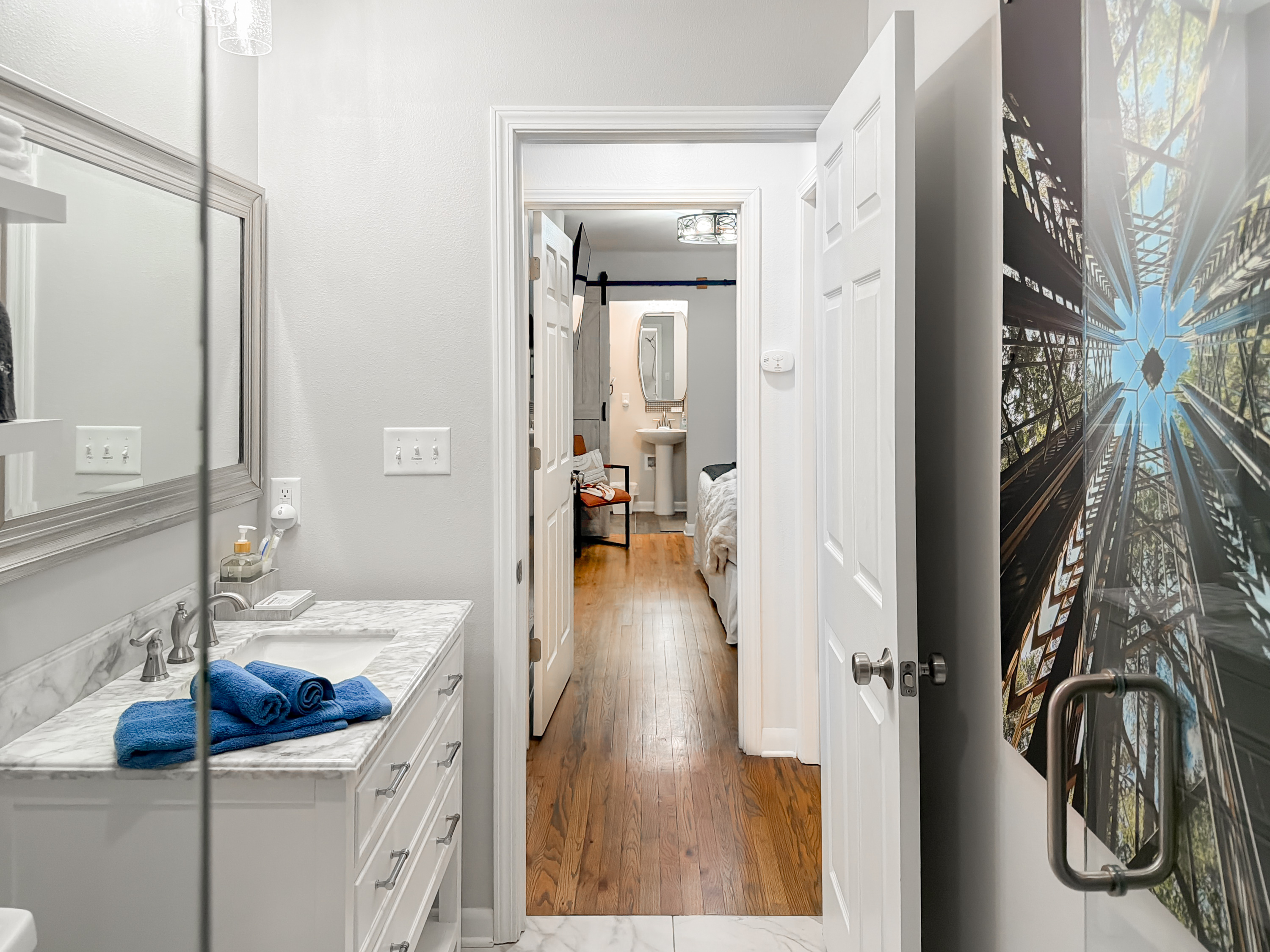 Take a long hot shower in the tiled walk-in — the end-of-day reset a full day in Hot Springs earns you.