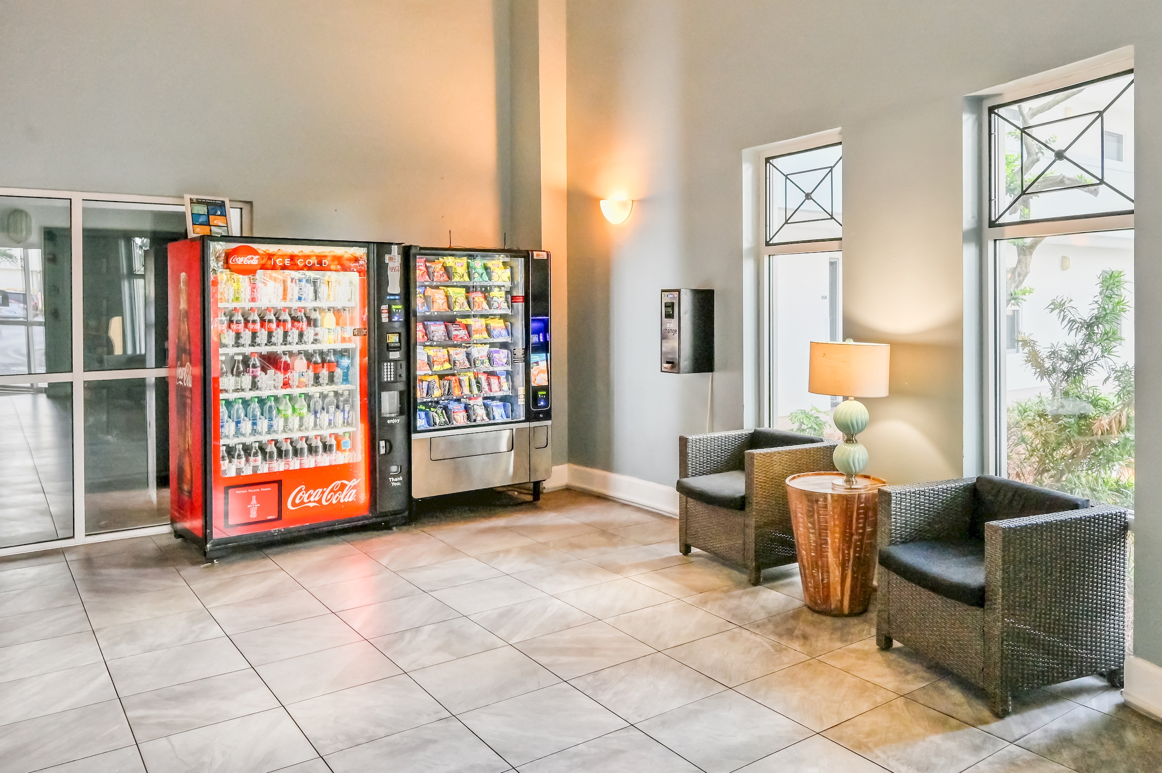 you forgot to buy something and it is late? just go to the reception and your soda machines are not sleeping....
