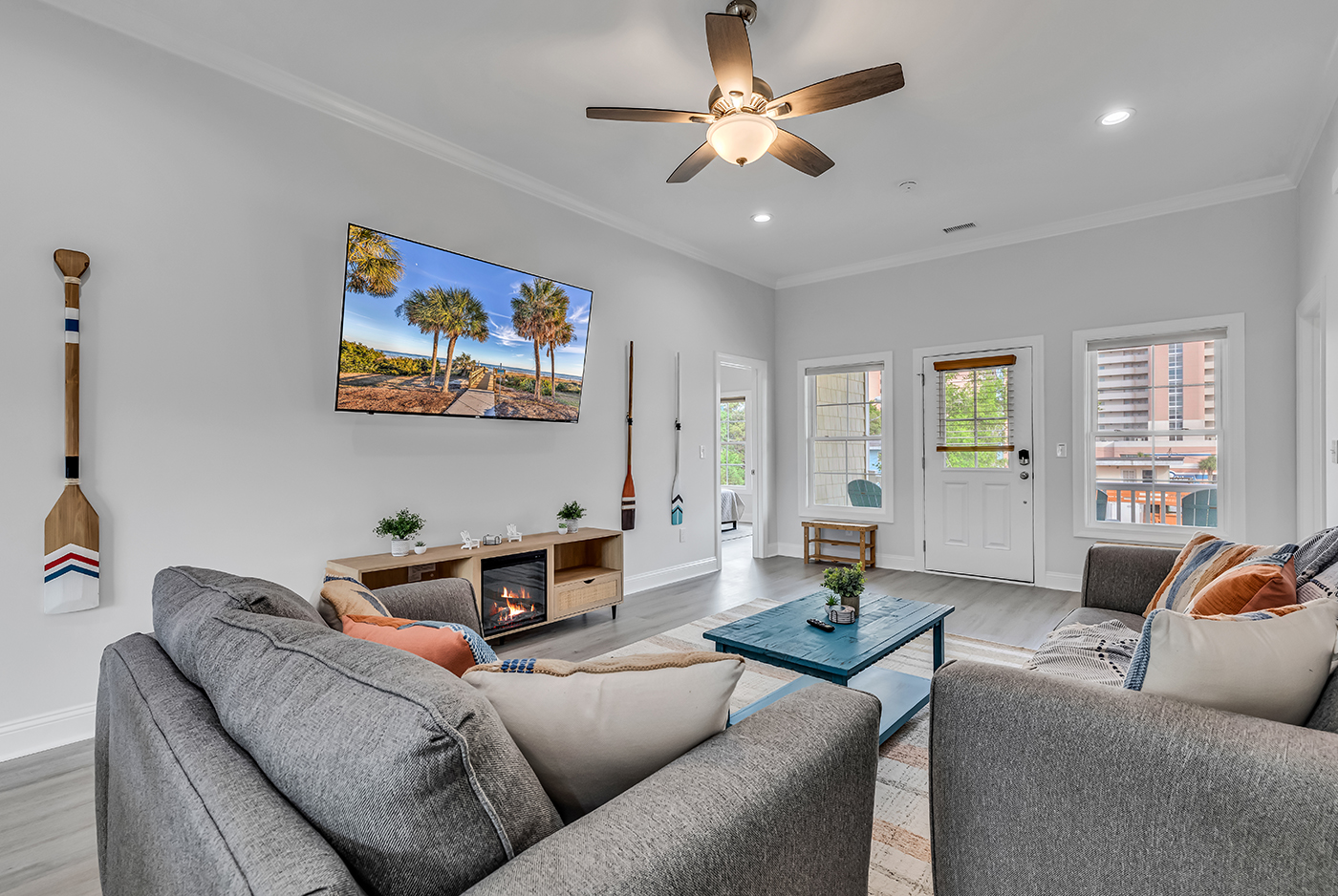 Step into luxury and comfort in our bright, modern living room. Designed for relaxation and perfect for gathering with loved ones, it's the heart of your home away from home. ✨🛋️ #ModernComfort #LivingRoomBliss