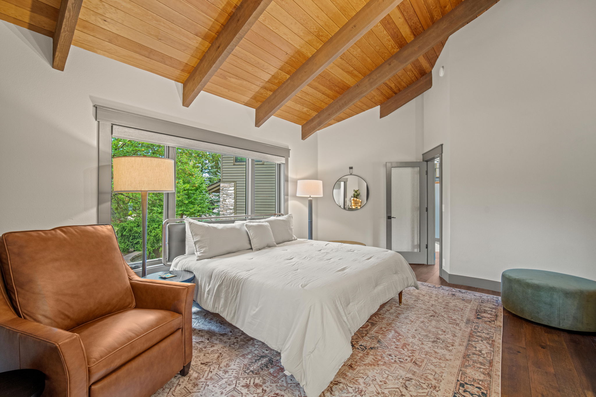 Main Floor: 3rd bedroom (King)