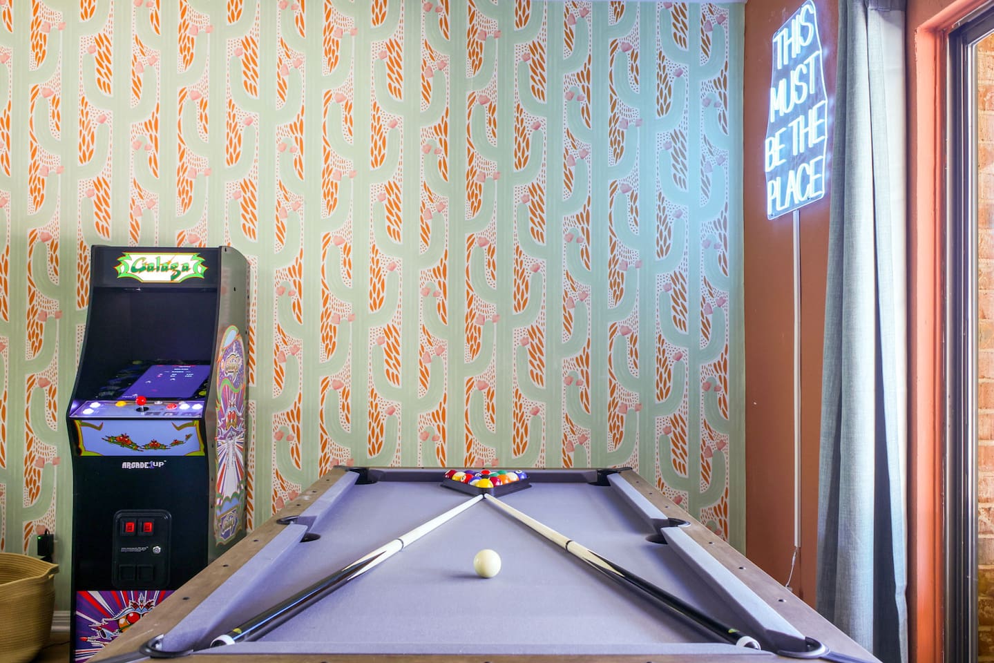  Classic arcade games, air hockey & billiards — fun for all ages.