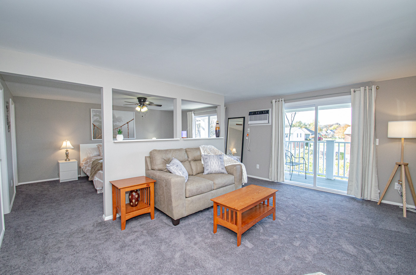 Living room with great light and balcony
