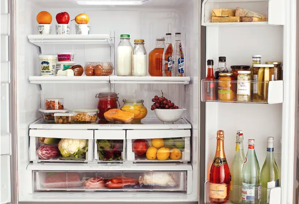 Pre-arrival fridge stocking service
