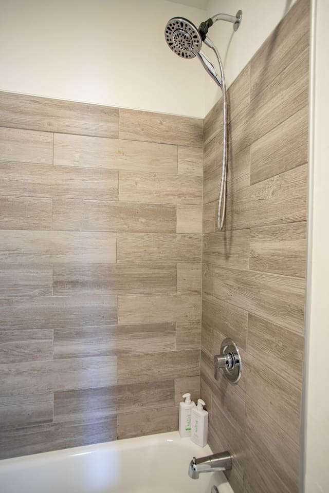 Bath Tub