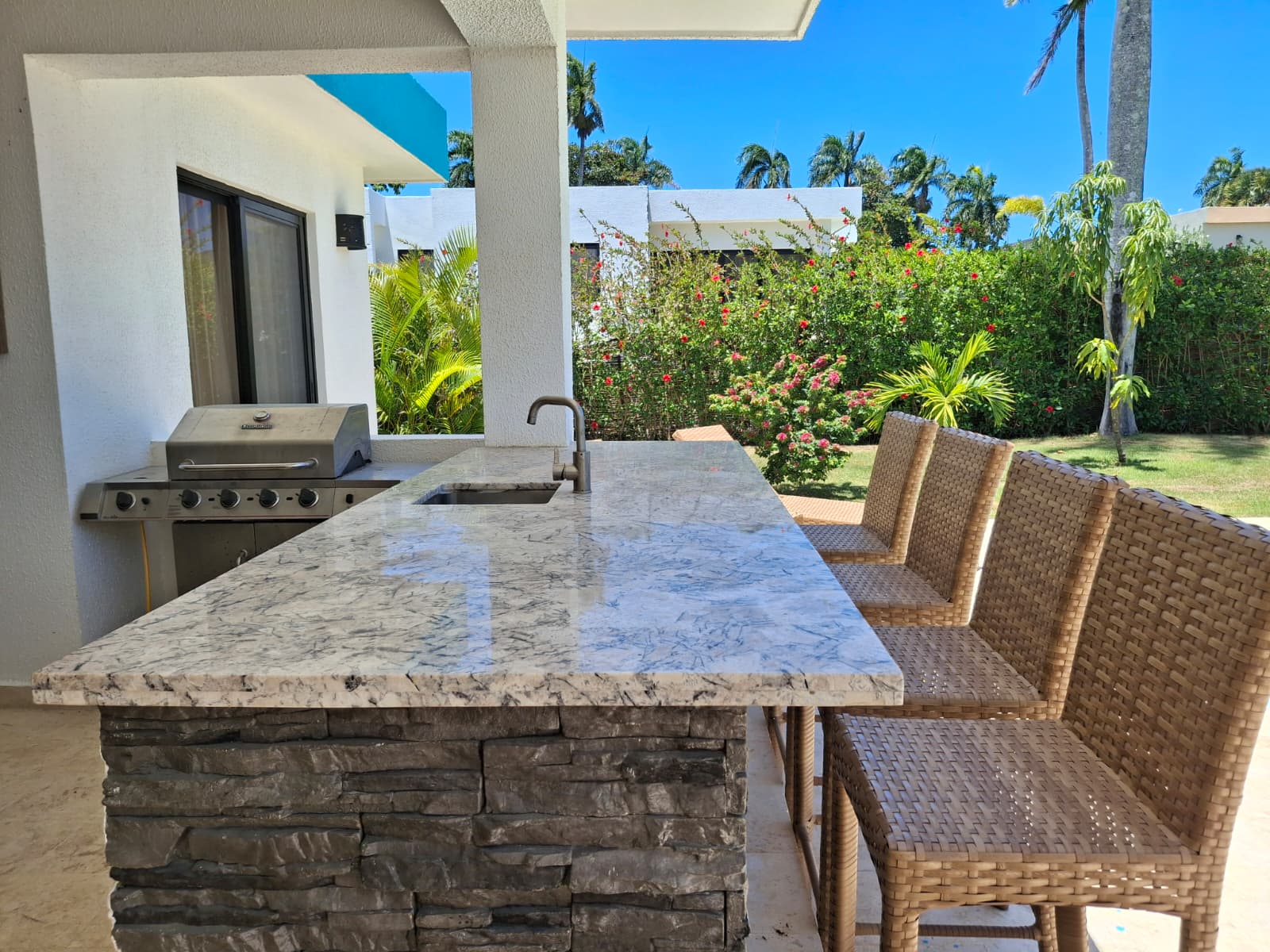 outdoor bar