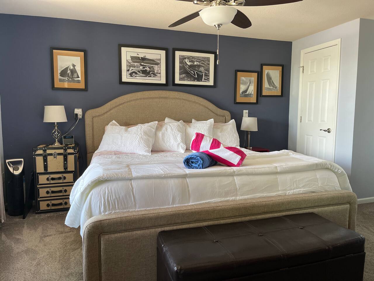 New Tempur-Pedic Memory Foam Top King size bed with 2400 Egyptian Cotton Sheets. 