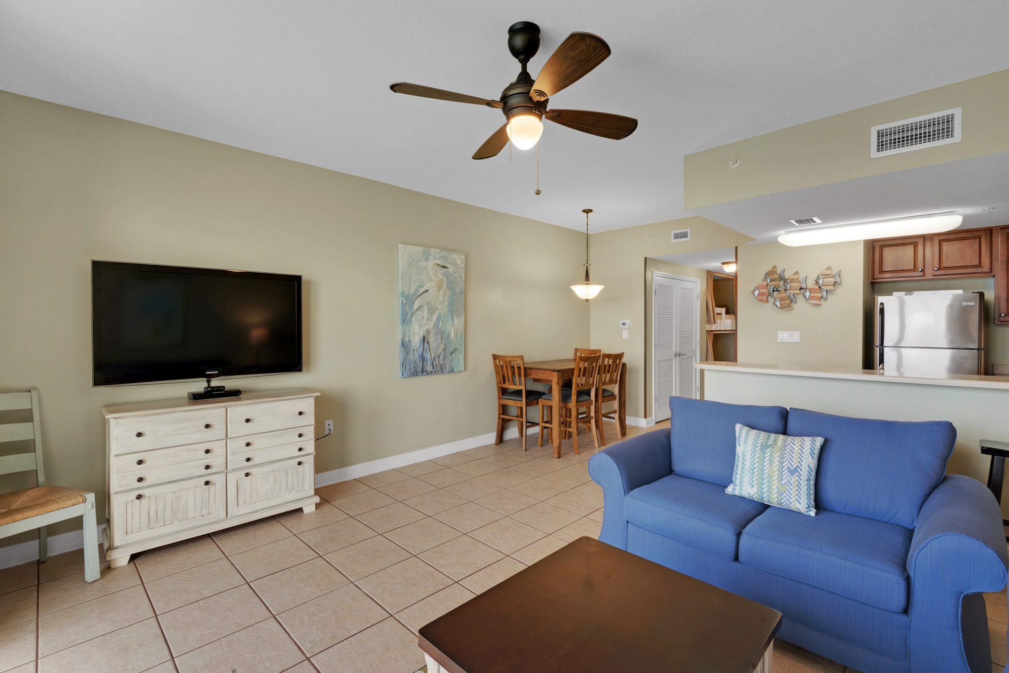 Living Room - Roomy 9 ft Ceilings