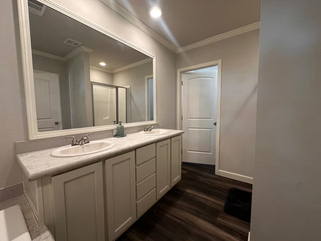 Ensuite