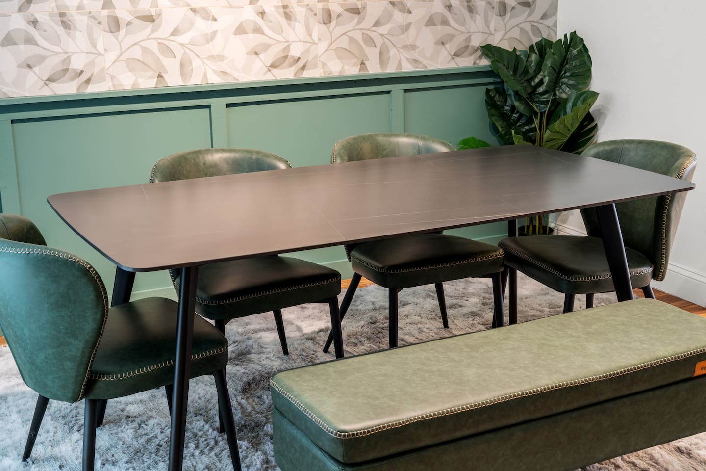 This dining-meets-game room combo brings together dinner and entertainment in one stylish space.
