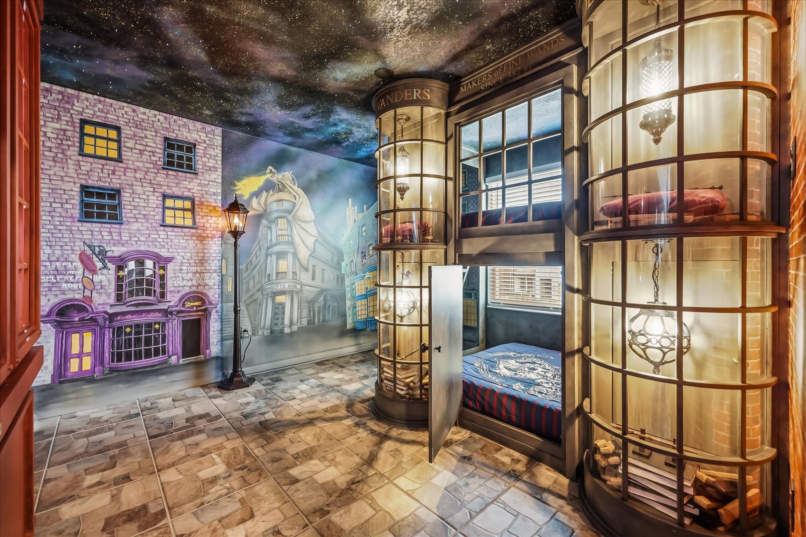 Diagon Alley bunk room, two full beds