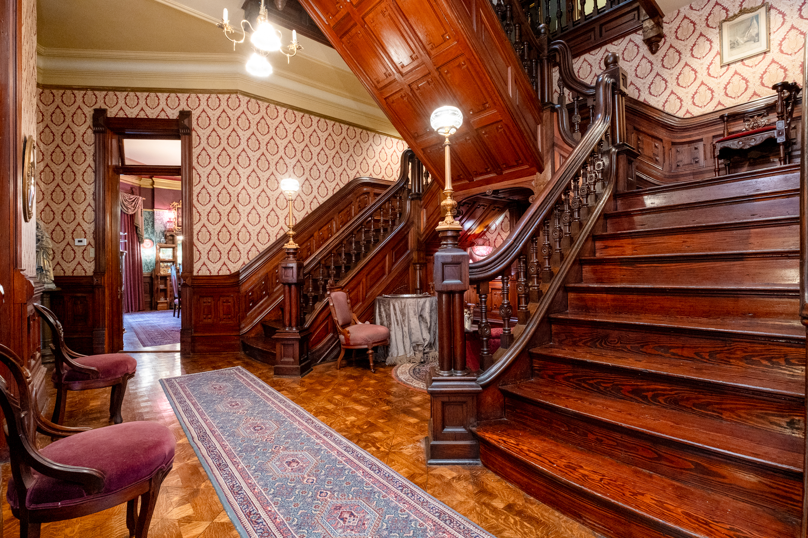 Grand Split-Staircase