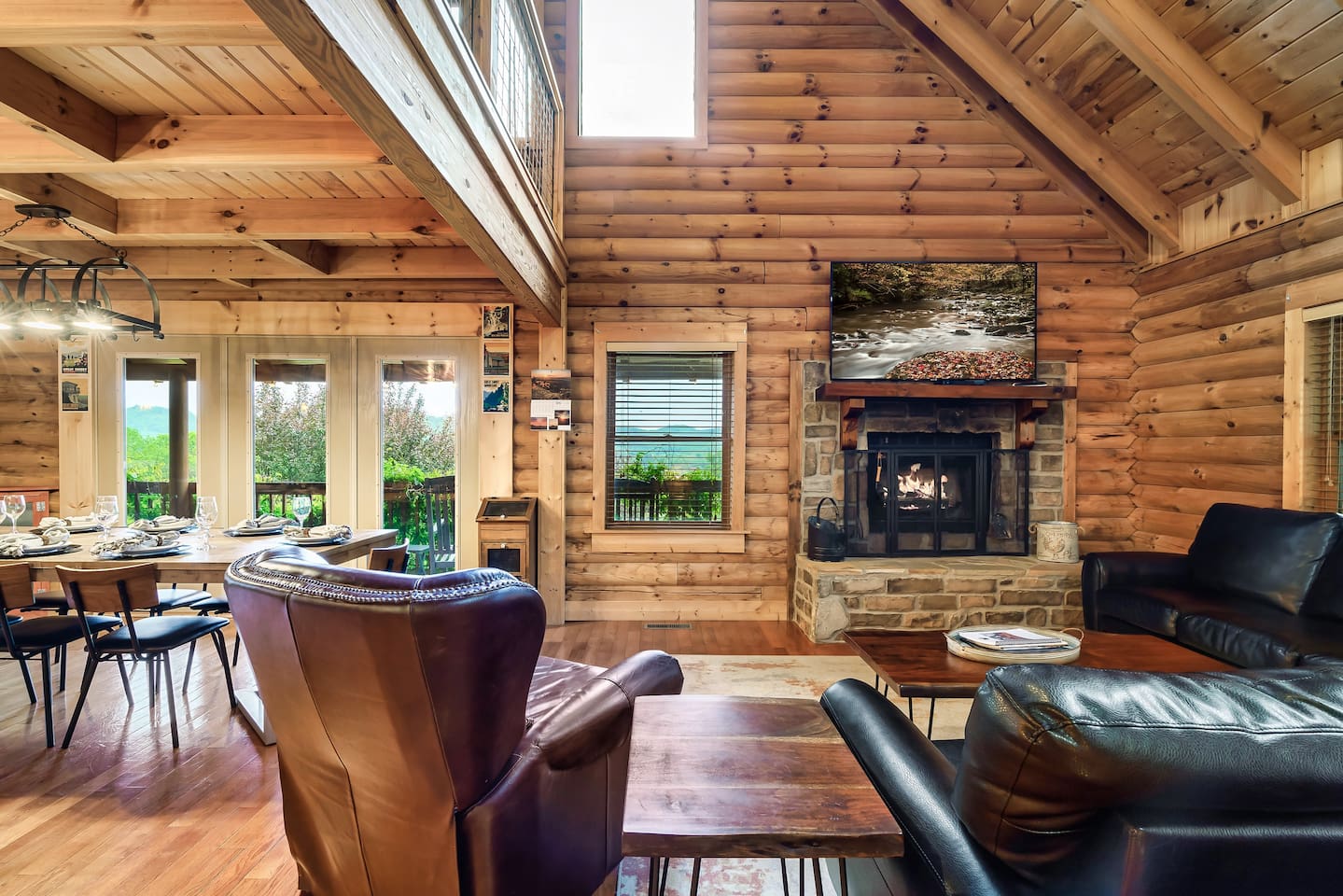 living/dining area