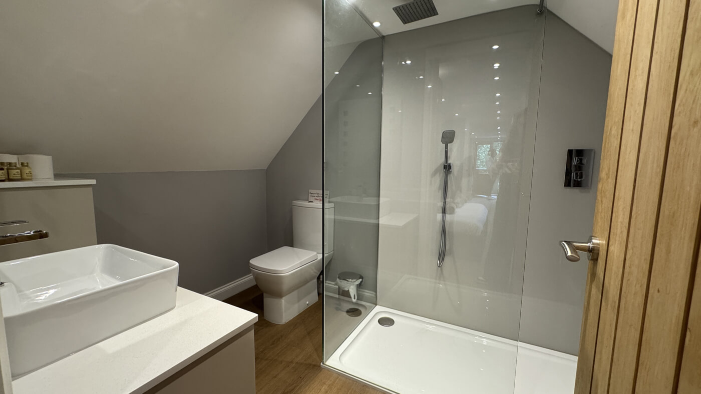 Ensuite