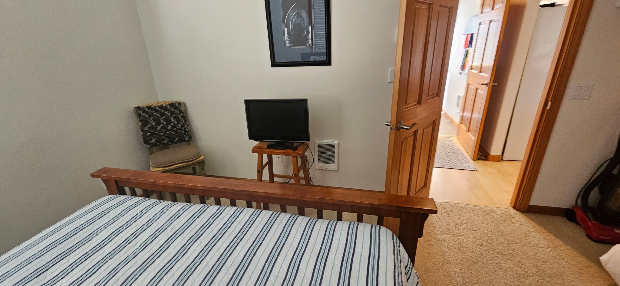 TV in main floor queen room