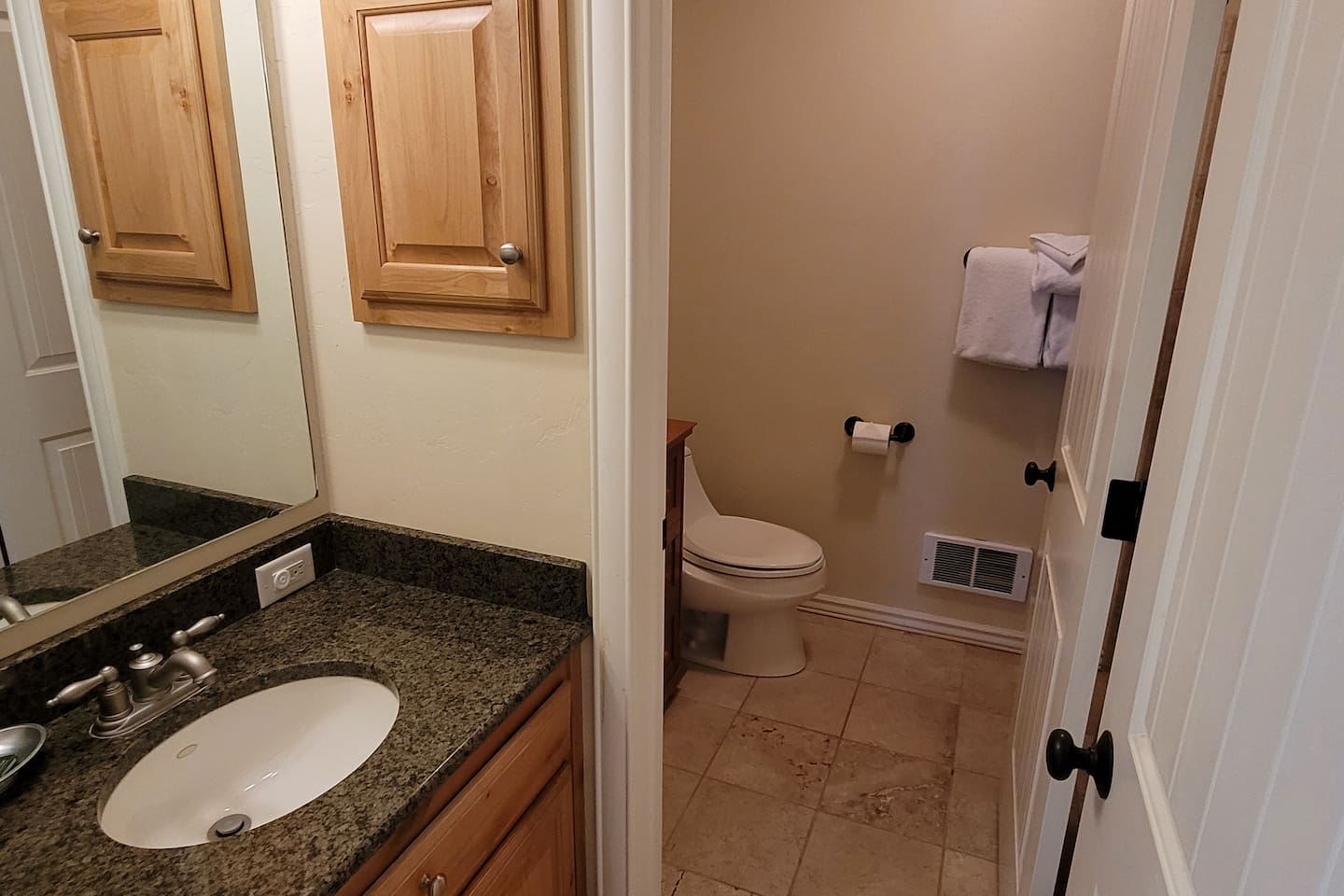 Full bathroom for bedrooms 2 and 3