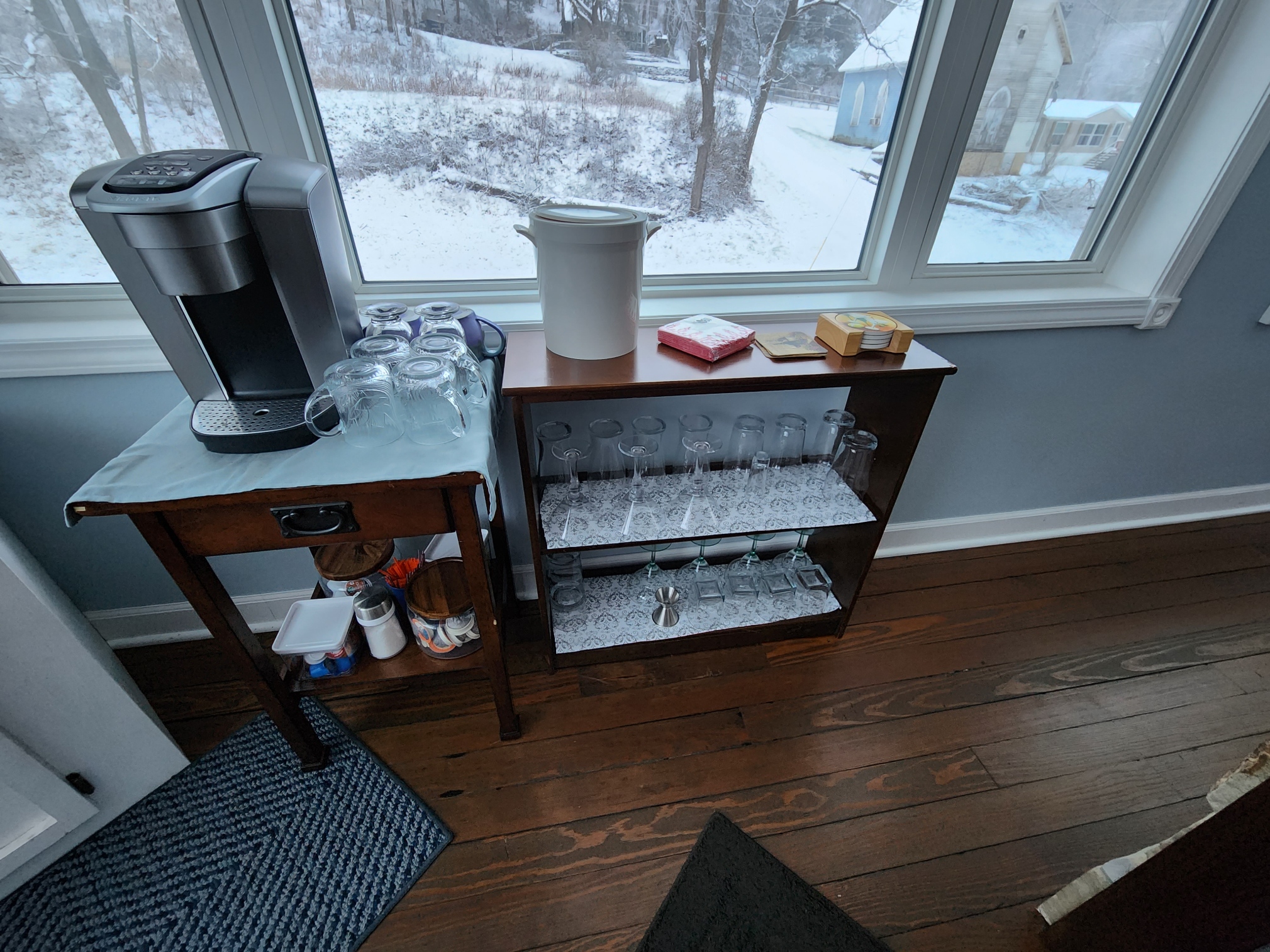 3rd floor coffee & drinks station