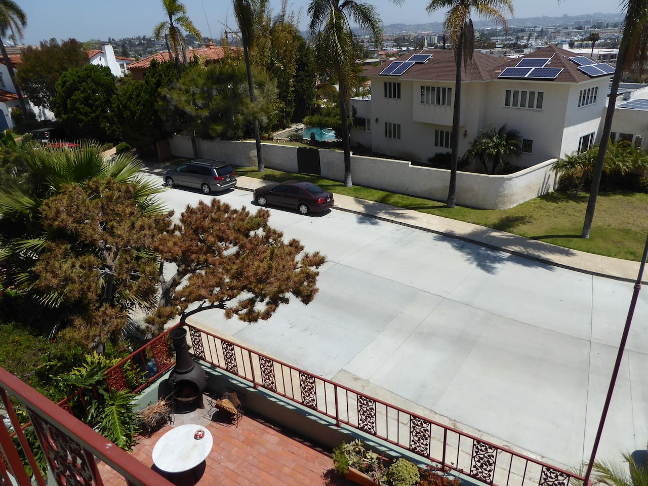 Plenty of free, easy parking right in front