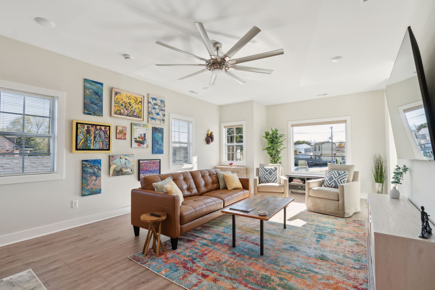 This 2nd floor living room welcomes you with lots of natural light! Relax on the top grain leather sofa or in the rocking swivel chairs while you watch your fav streaming shows or surf the web!