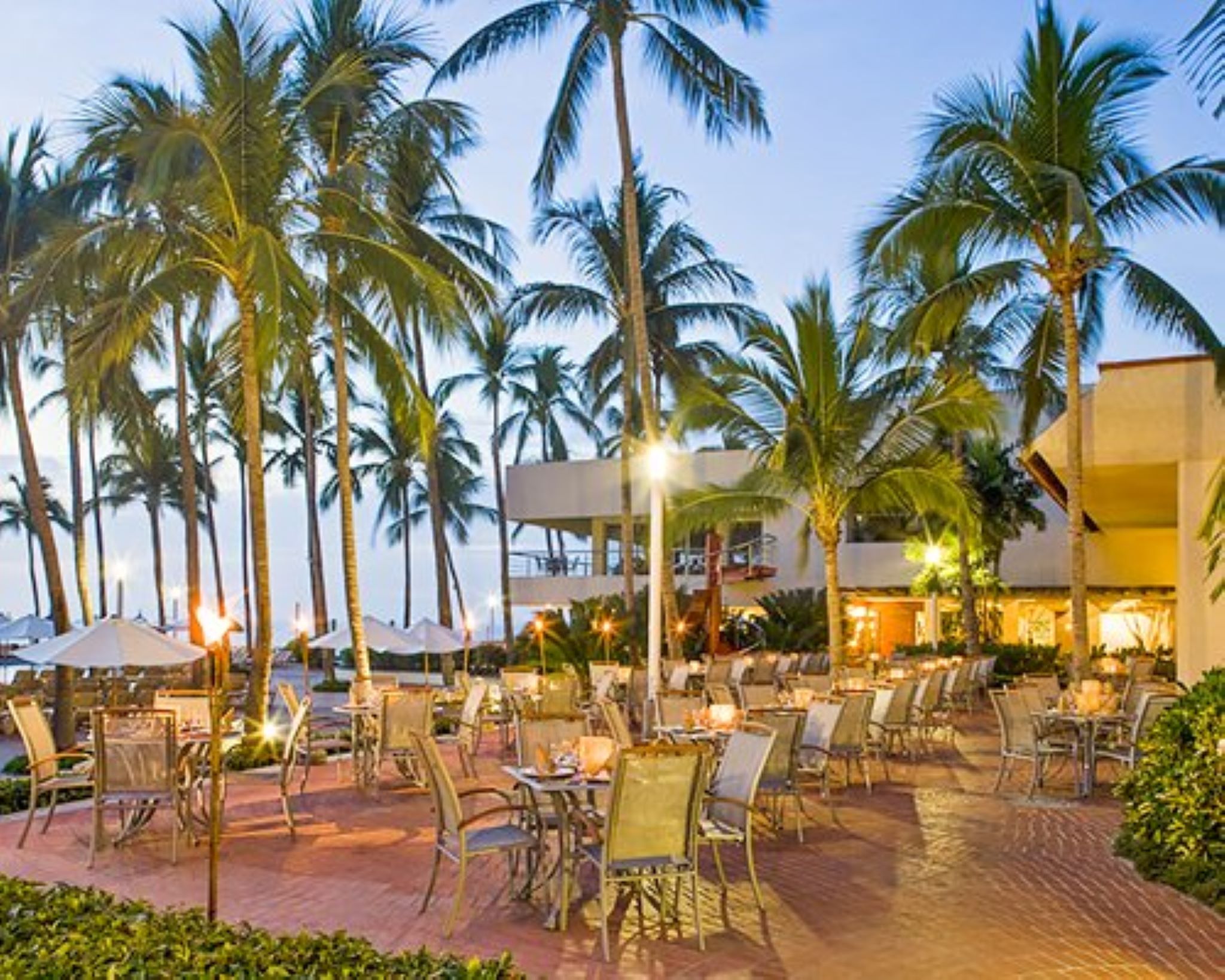 Outdoor Dining @ Buganvilia Vacation Owner Club, Vacation Travel Exclusives
