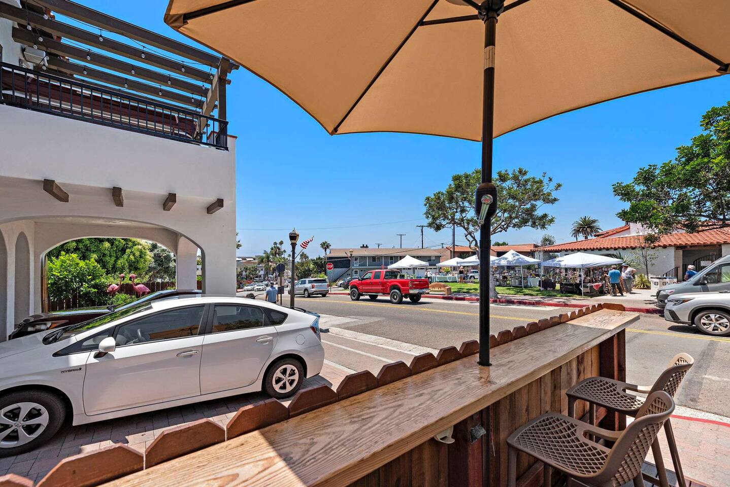 Private deck with peek-a-boo ocean view and people watching :)