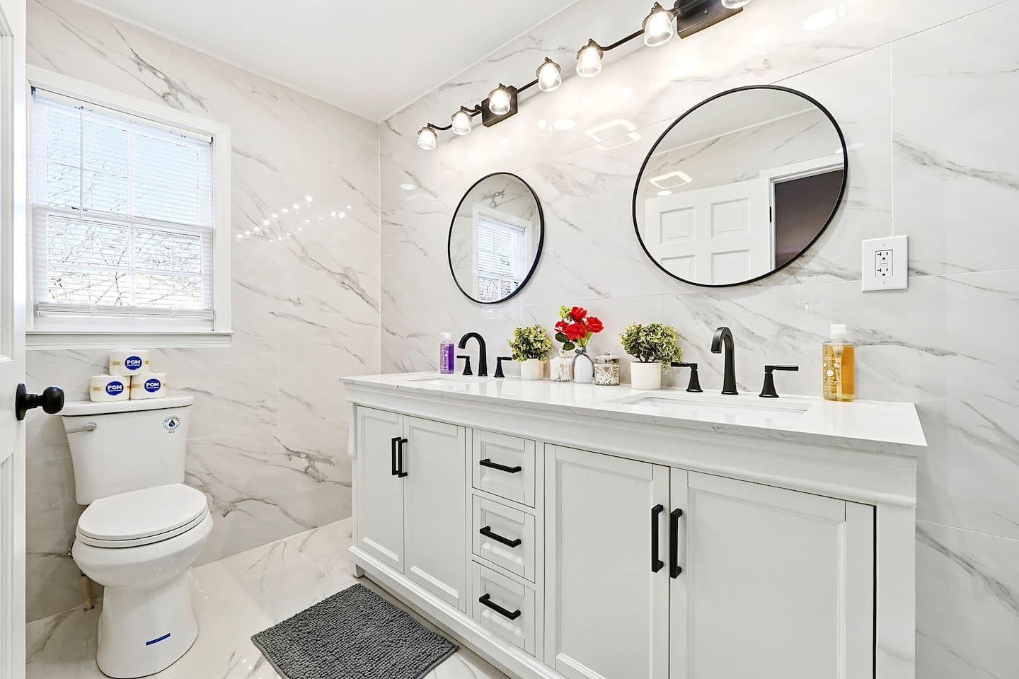 Private ensuite bathroom for Bedroom #2.