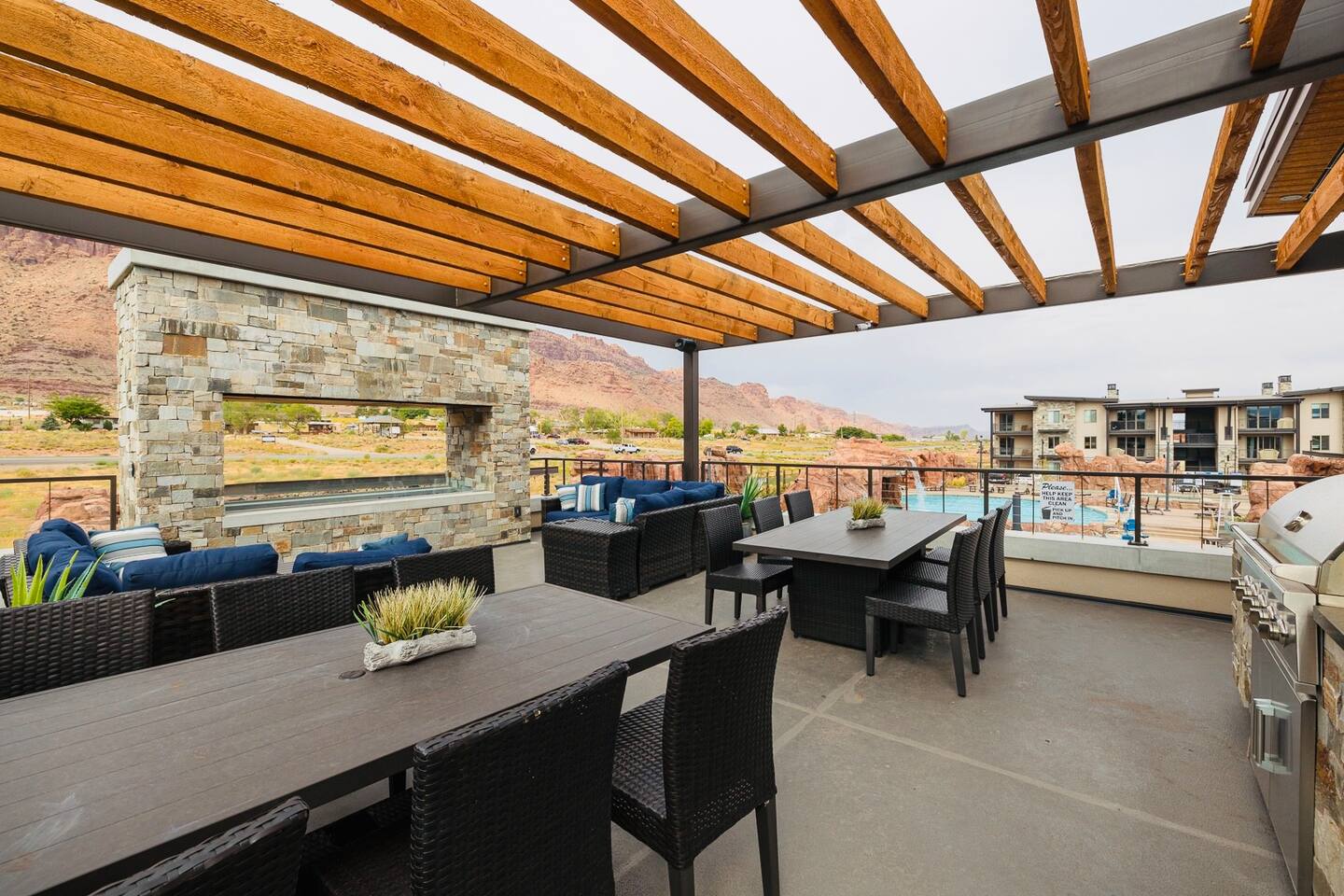 Outdoor dining with breathtaking views of the sparkling pool and red rocks (reservations on a first-come-first-serve basis)