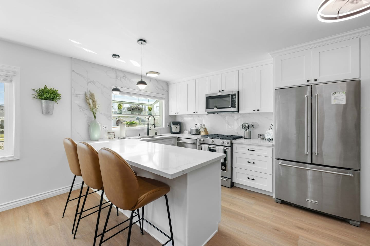 Kitchen Counter Seating