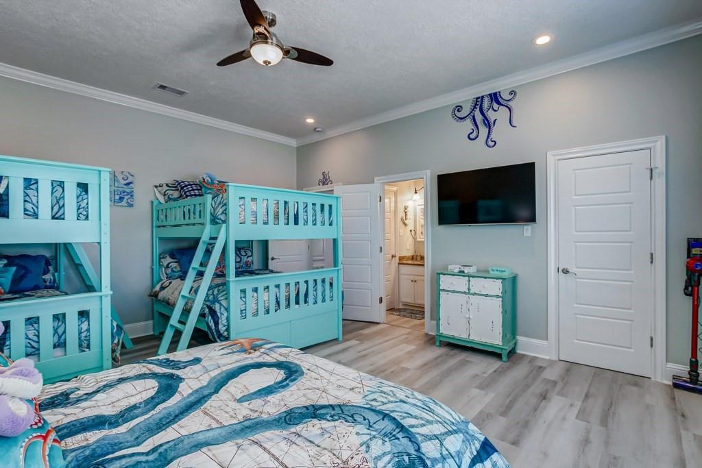 684f1279ebcf4293892060f4110ceae5 | Beachhouse | Texas | TX | Vacation Homes | Galveston | Crystal Beach | Kokomo | Breezy Days | Beachfront Elegance | Sunrise Serenity | Southern Sands Property Management, LLC