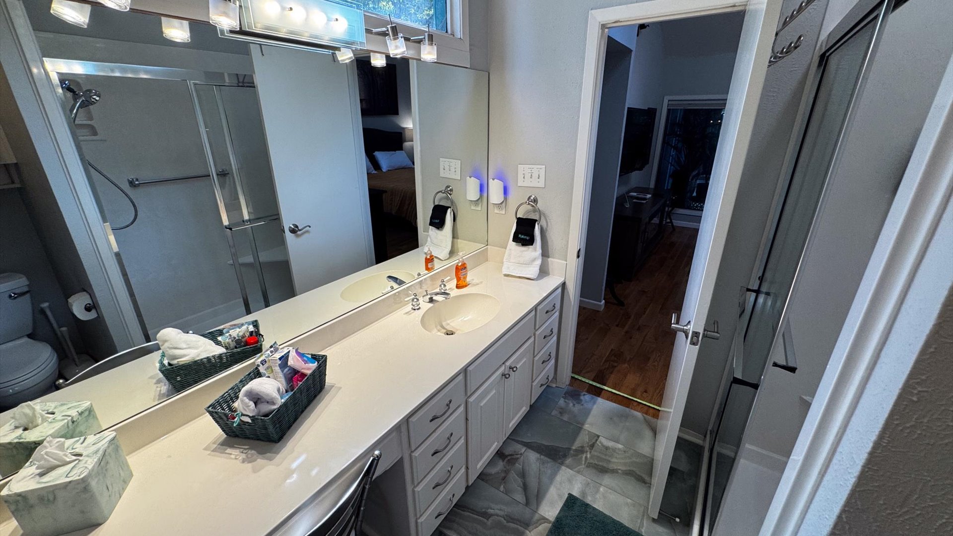 King 2 Suite Bathoom looking into the bedroom.