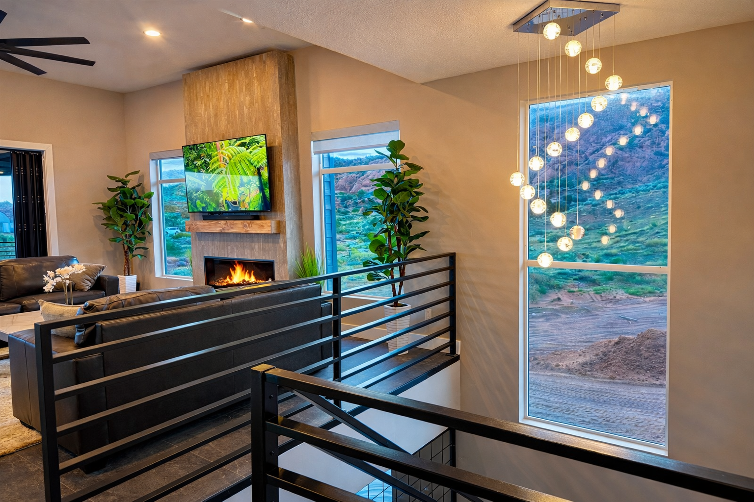 Beautiful windows to capture views of the red rock from inside.