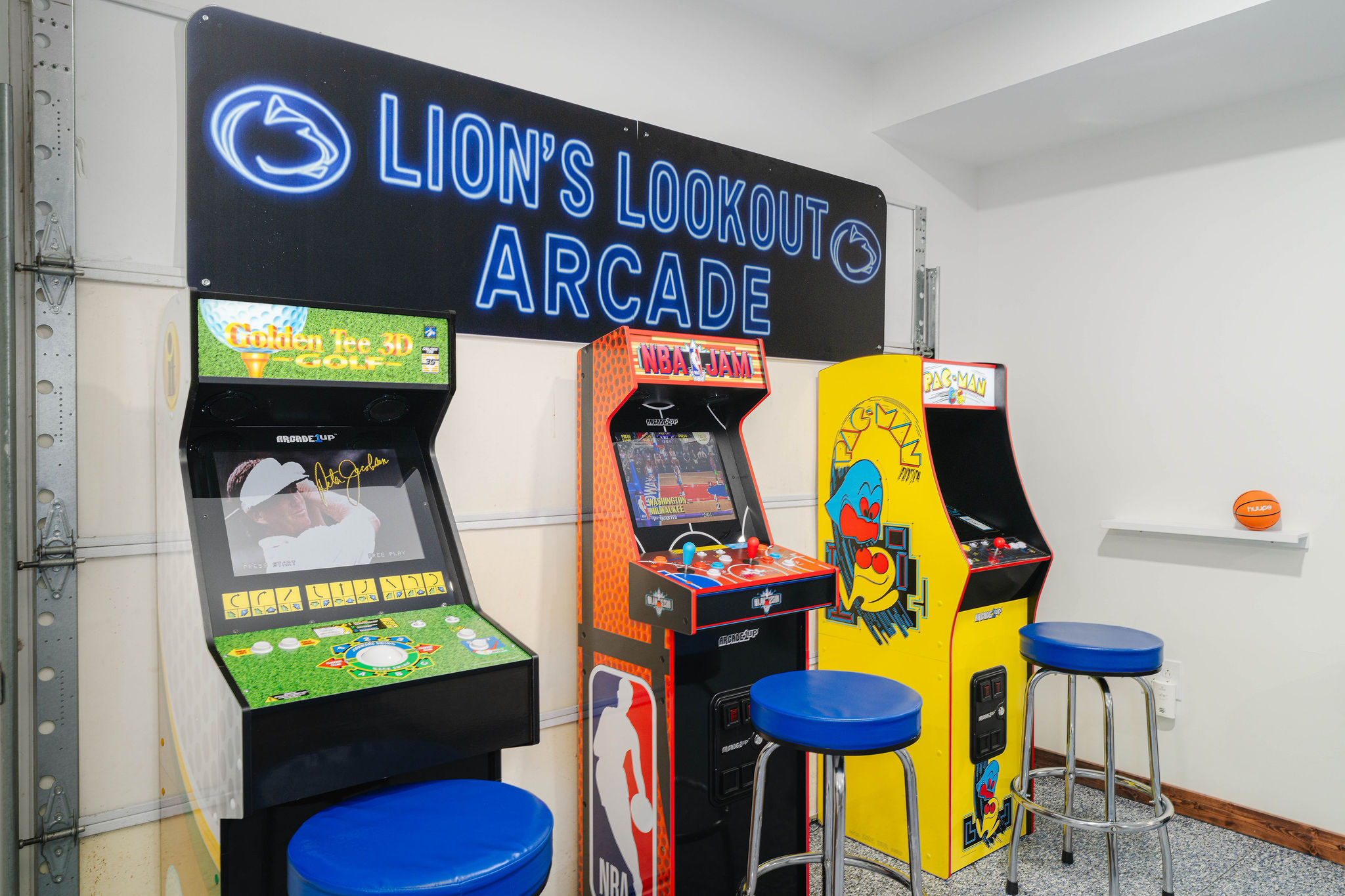 From classic arcade cabinets to bar seating, this space delivers nonstop fun and friendly competition.