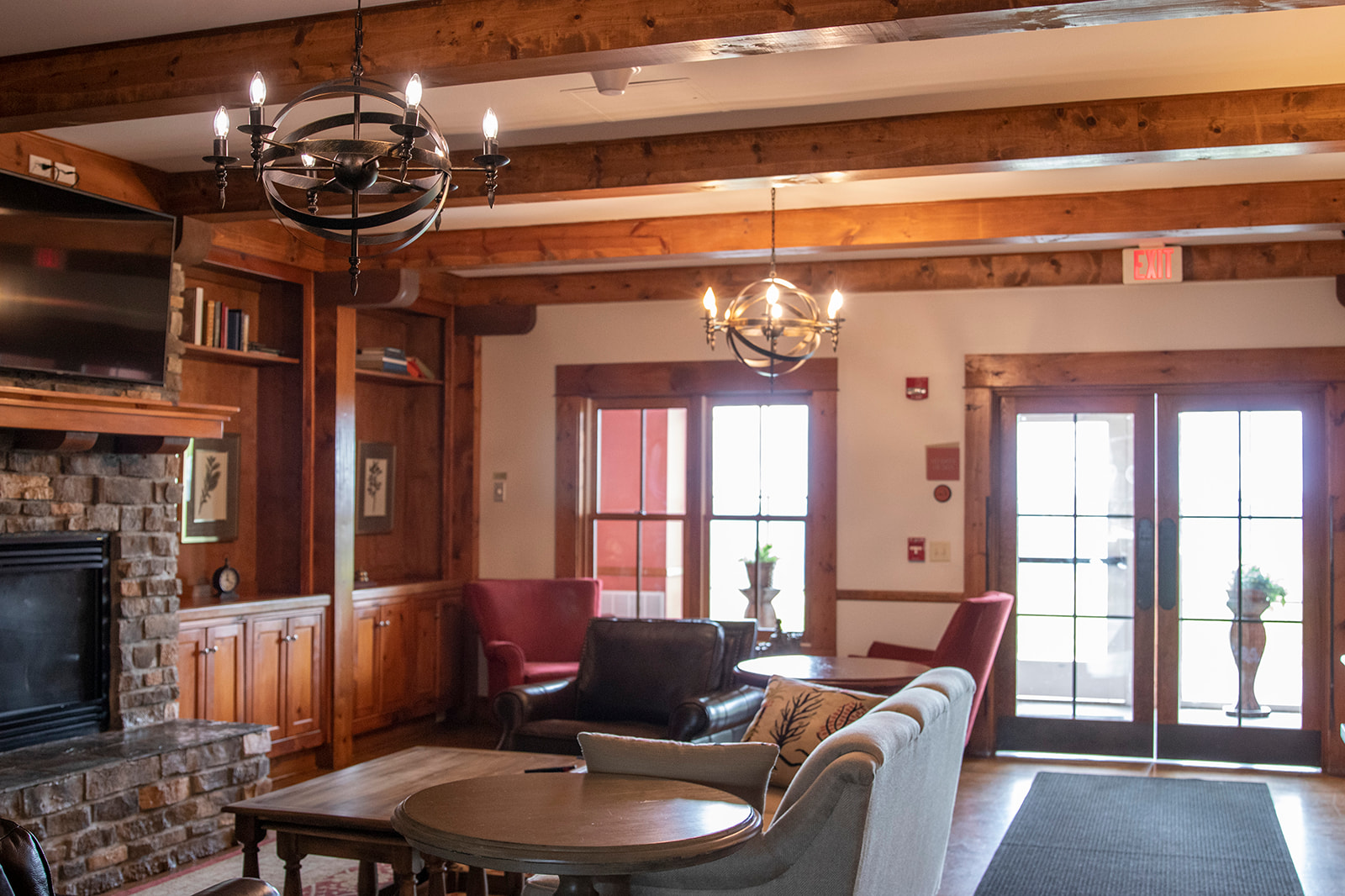 Highland House · Unit 314 — Lobby (2)