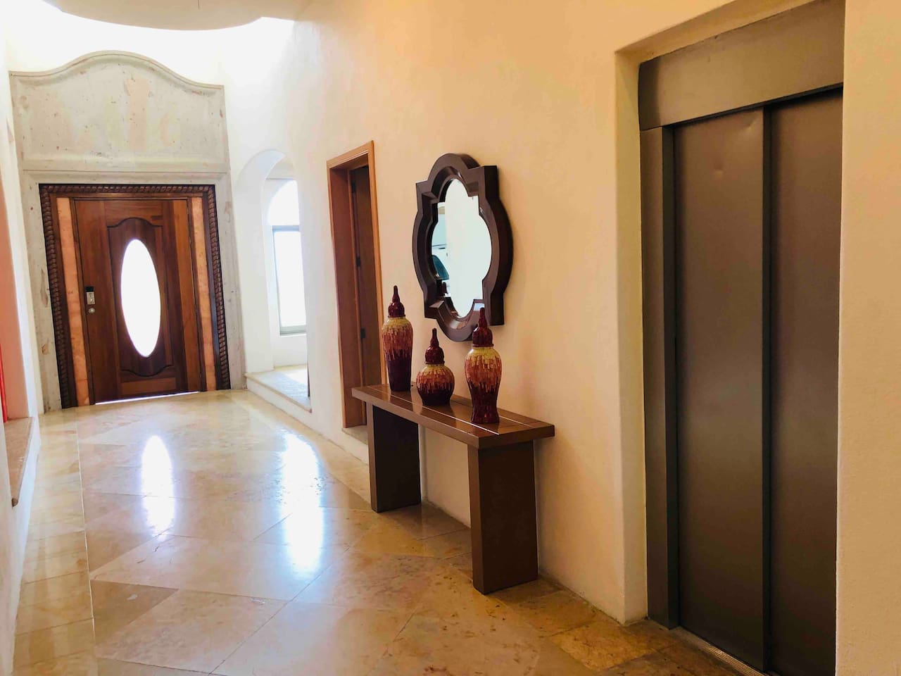 Entrance hallway and elevator 