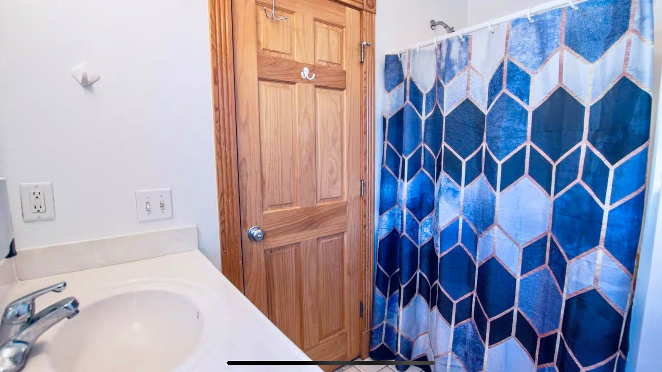 Bathroom 6 with shower.