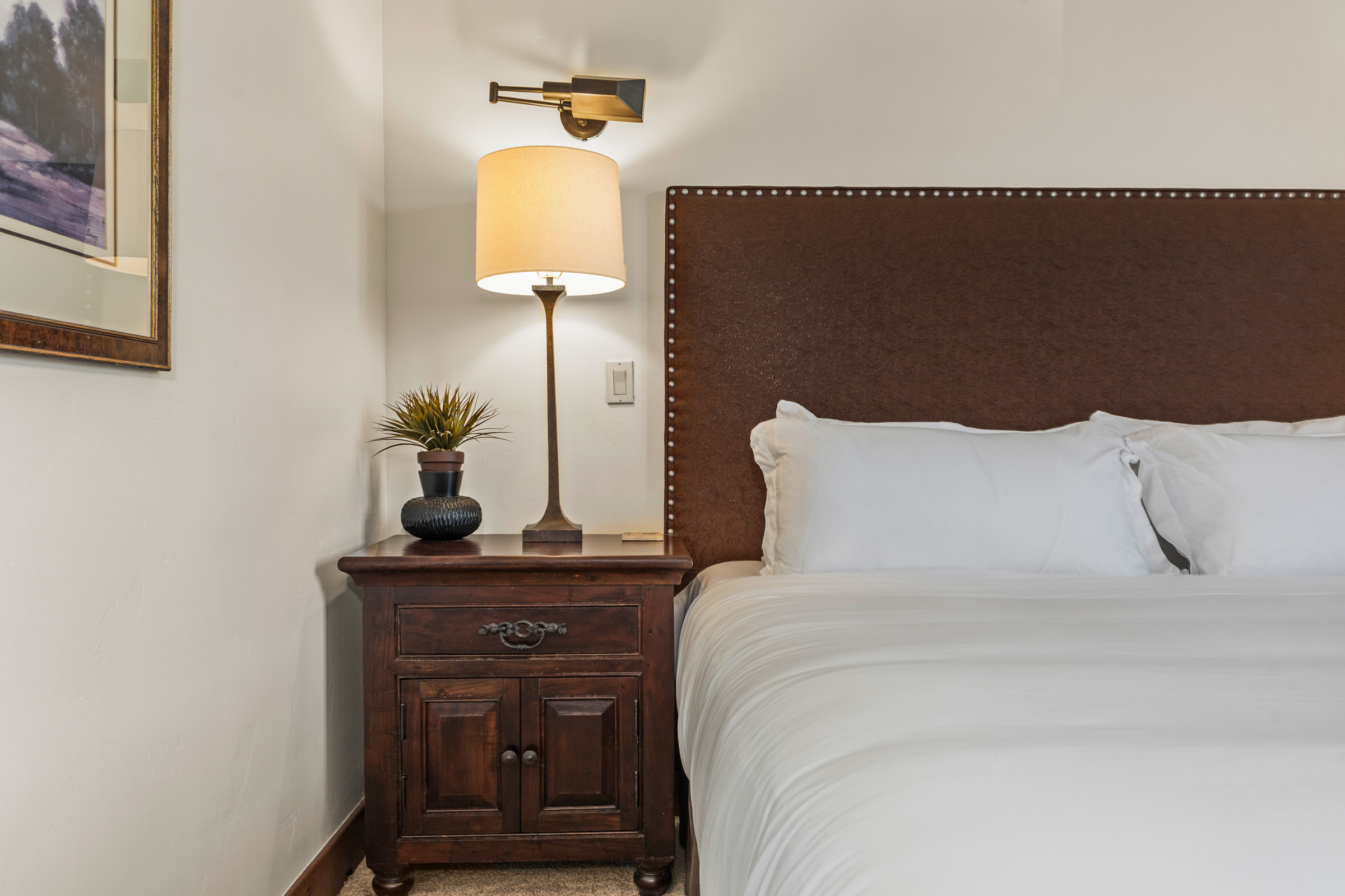 Ensuite Bedroom #3 | Queen size bed