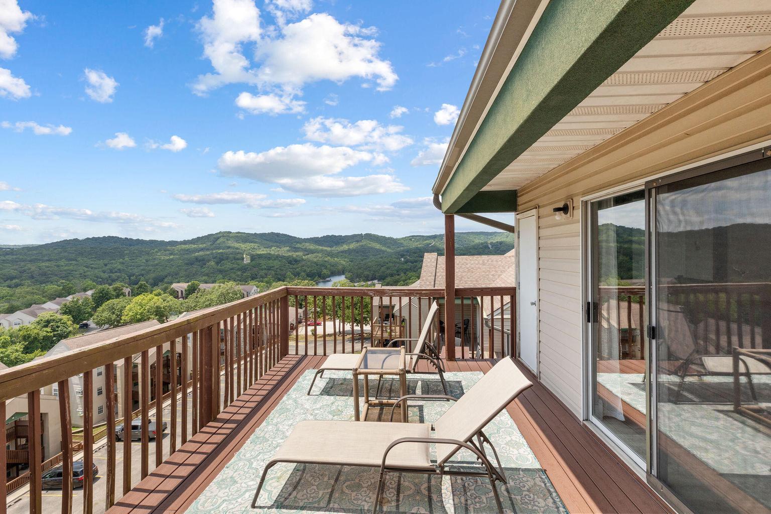 Panoramic views of Table Rock Lake 
