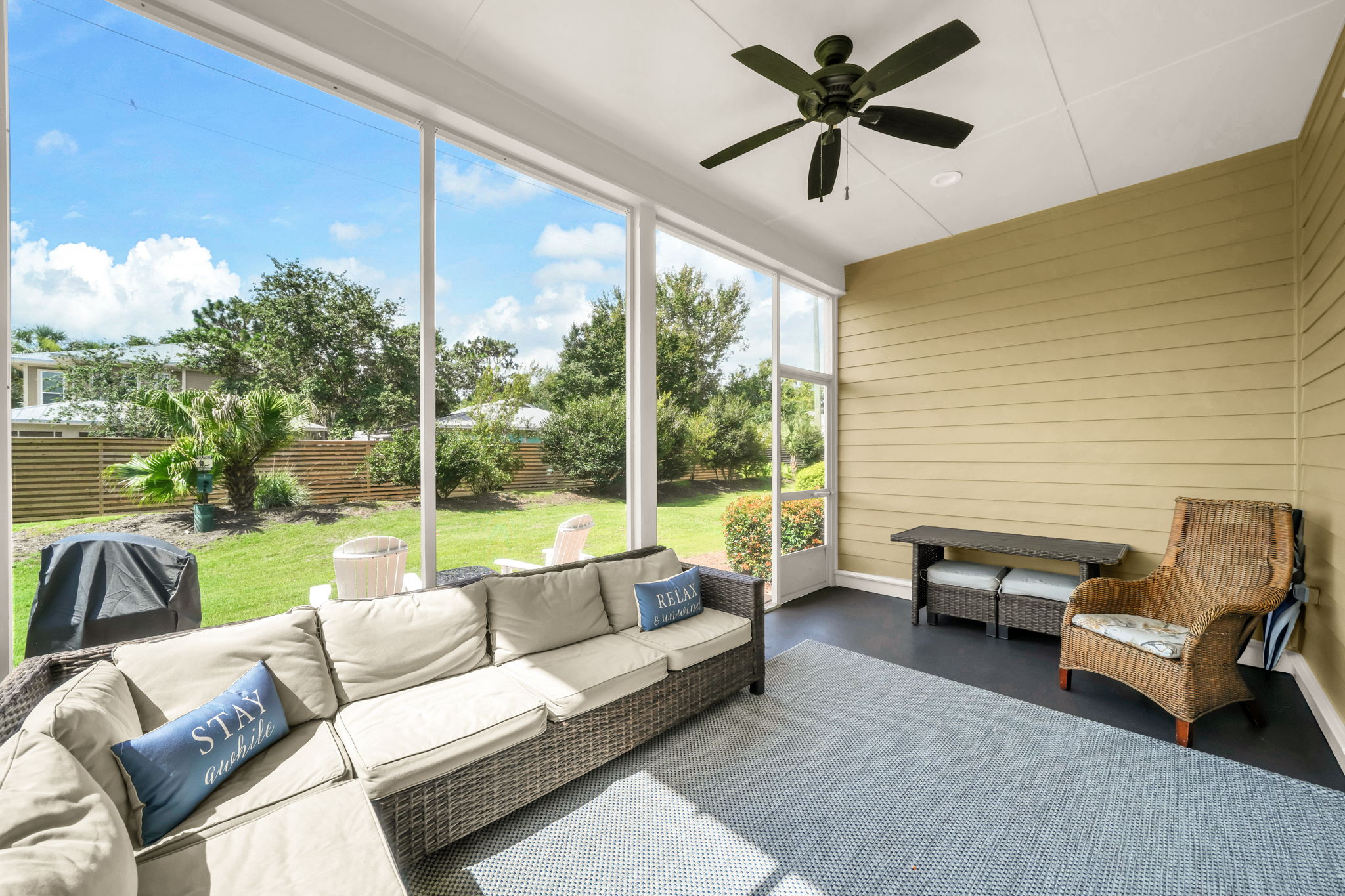 Screened Patio & Backyard