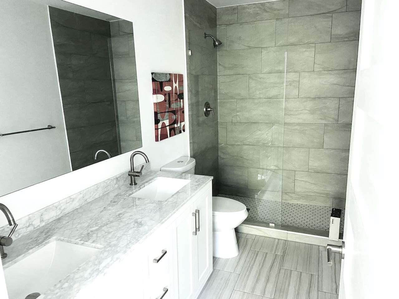 En-suite bathroom.