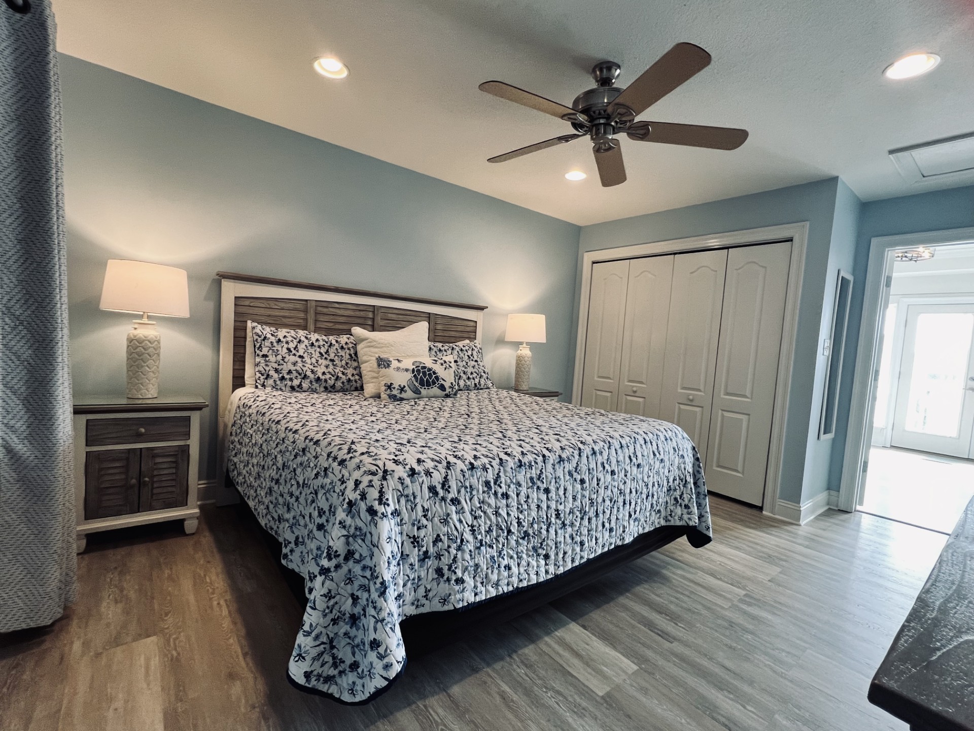 Same bedroom but with NEW LVP flooring! No more carpet!