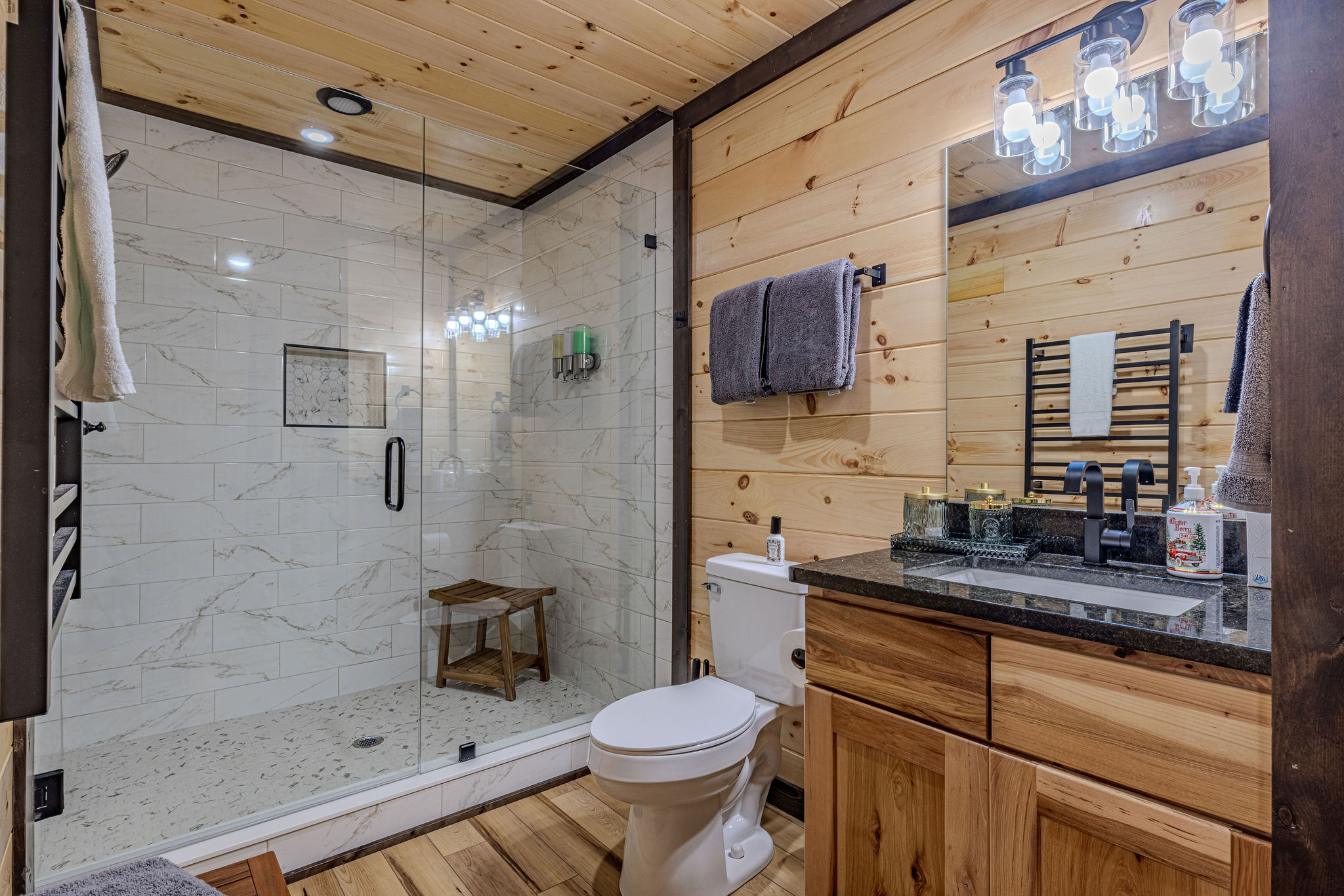 Main floor shared bathroo