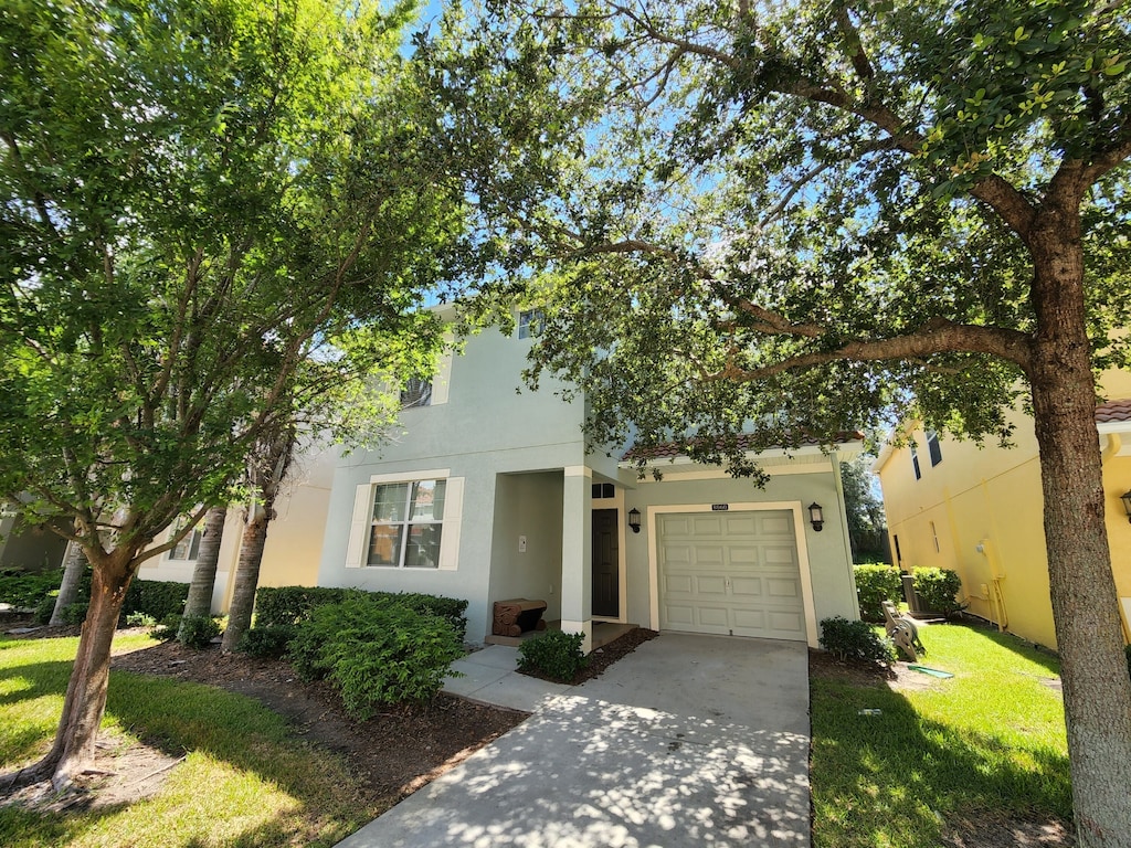 6BR 5BA Pool Home in Paradise Palms Resort